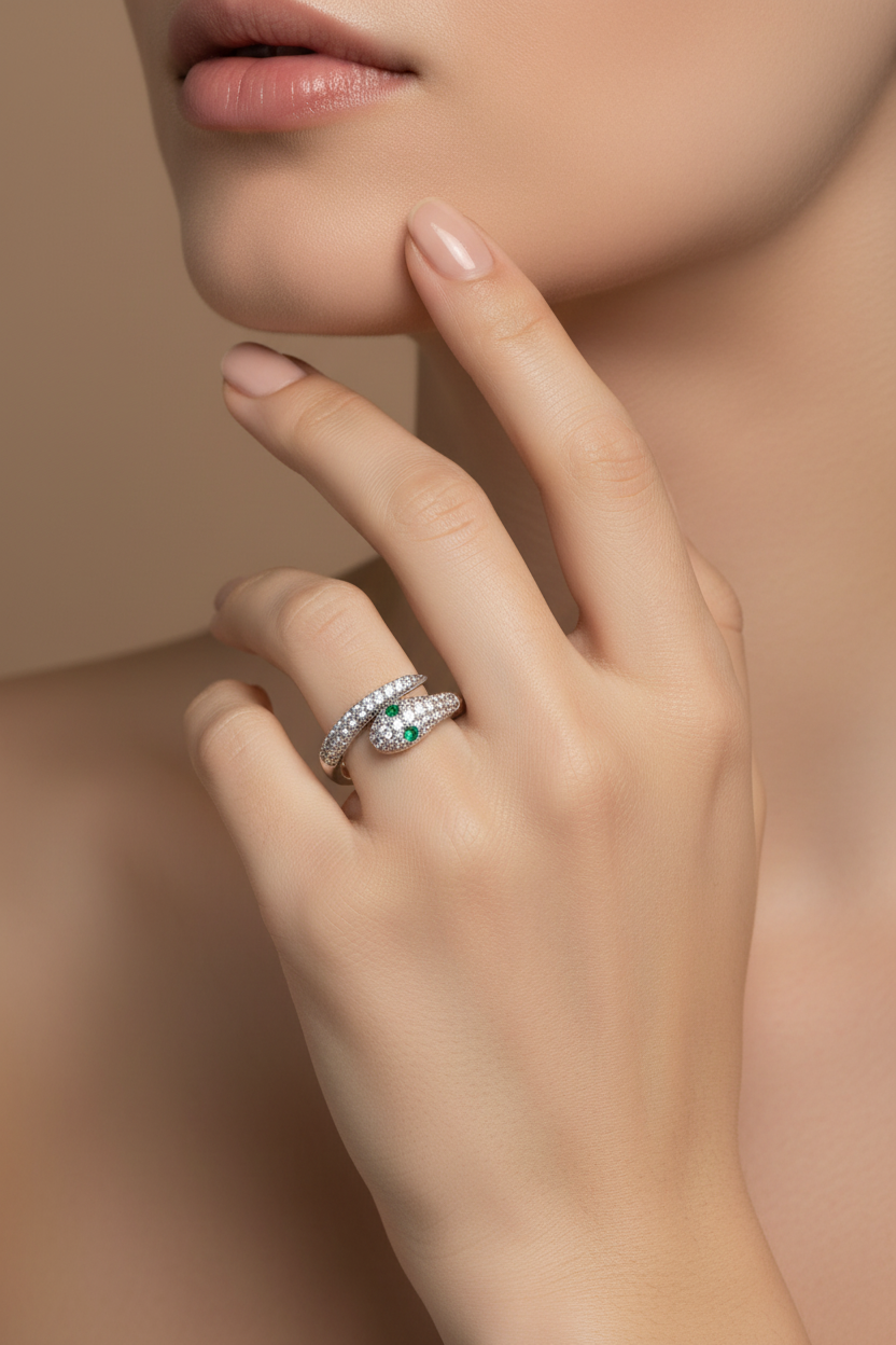 Emerald Serpent Ring