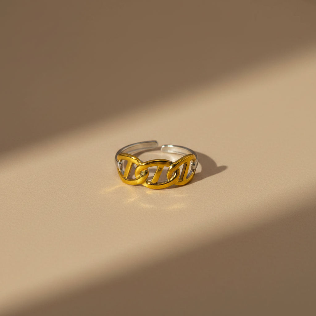 Golden Link Ring