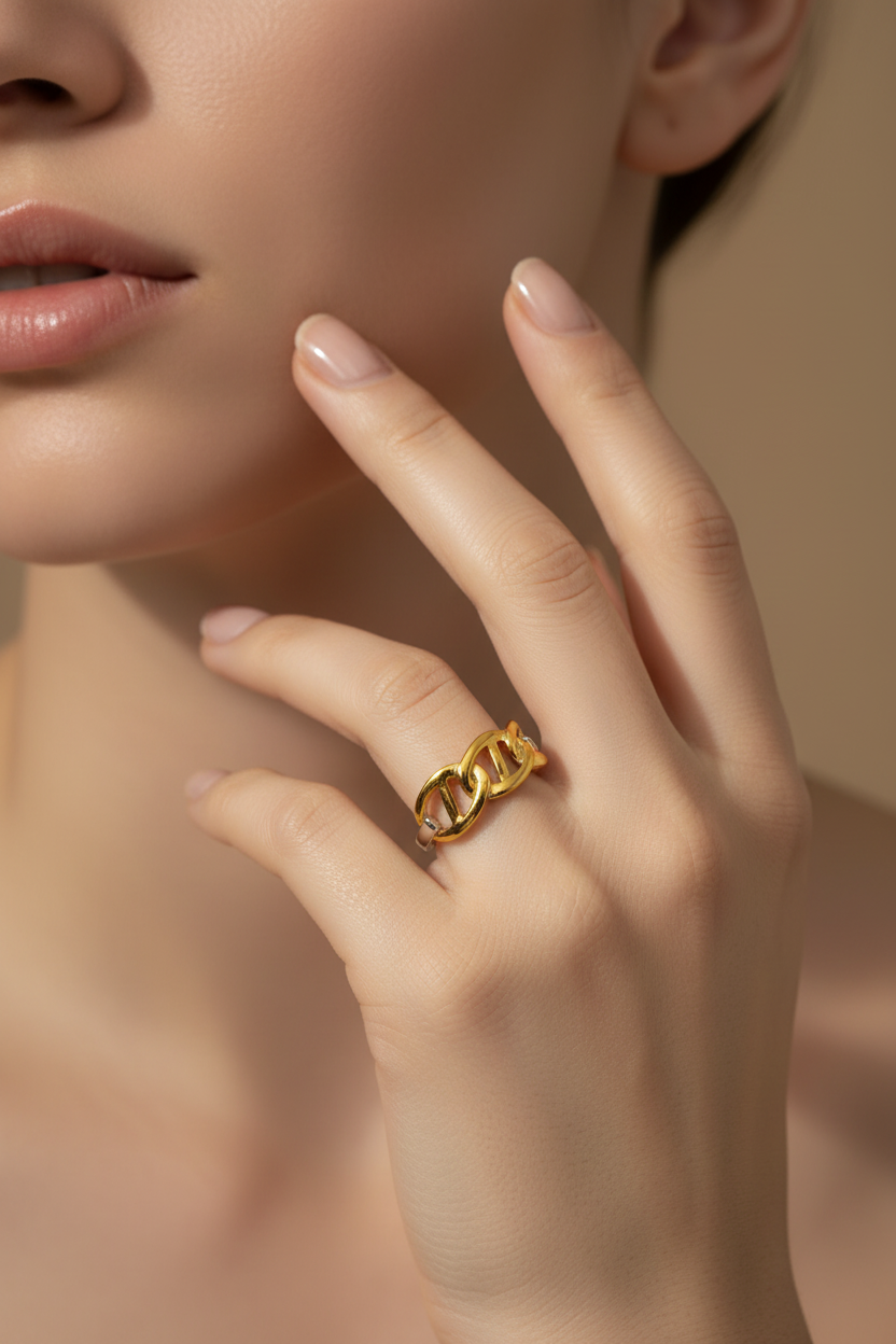 Golden Link Ring